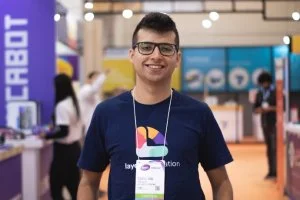 Como personalizar uma camiseta para um evento