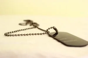 Placas de identificação militar italianas personalizadas, um presente original e eficaz.